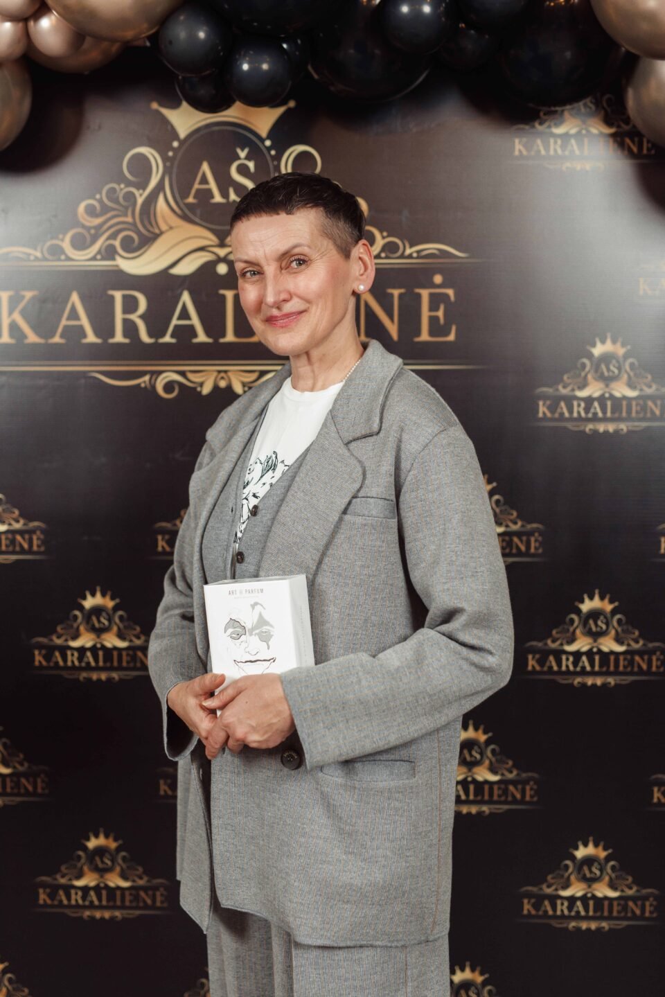 Edita Vigelytė turėjo garbės šimtinei moterų auditorijai atskleisti parfumerijos pasaulio mitus., Lauryno Martinkaus nuotr.