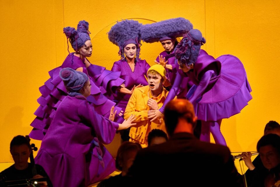 Klaipėdos valstybinio muzikinio teatro „Meilės eliksyro“ kamerinė versija. Dainiaus Kažukausko nuotr.