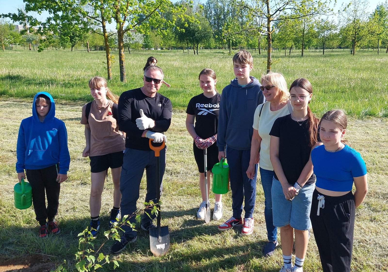 Kretinga tapo dar žalesnė – pasodinta beveik 800 naujų medžių ir krūmų