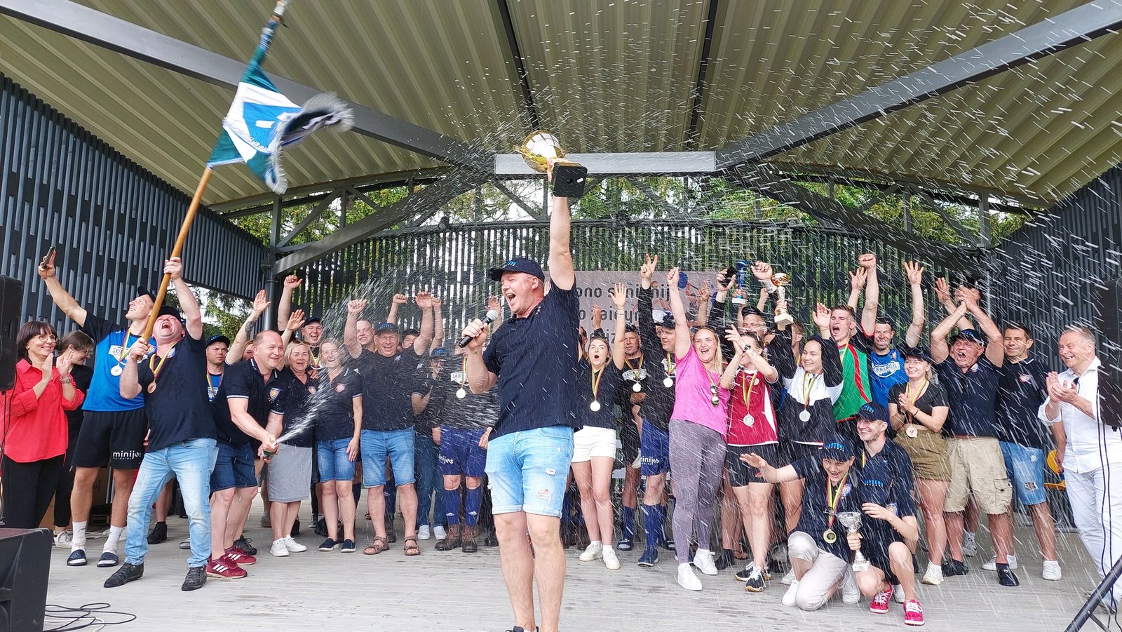 Seniūnijų sporto žaidynes laimėjo Kartenos komanda