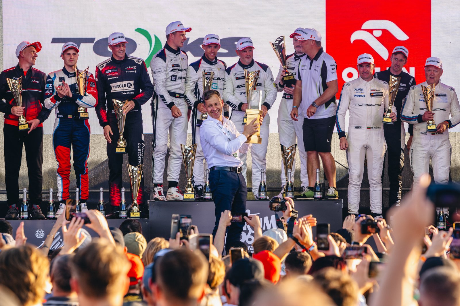 „Aurum 1006 km lenktynių“ jubiliejus pažymėtas dramatiškomis avarijomis bei rekordu