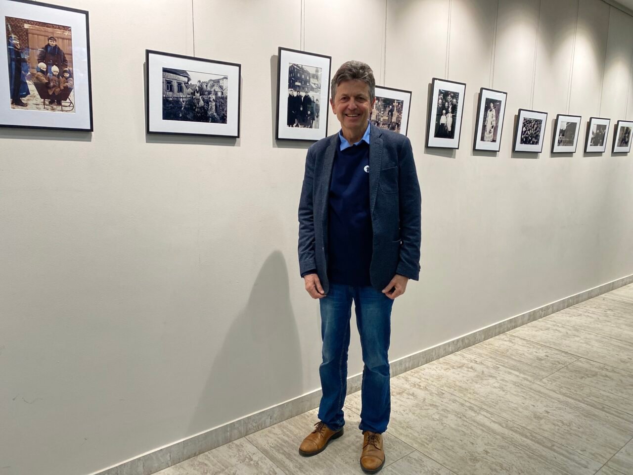 Šios parodos iniciatorius, kraštietis Romualdas Beniušis