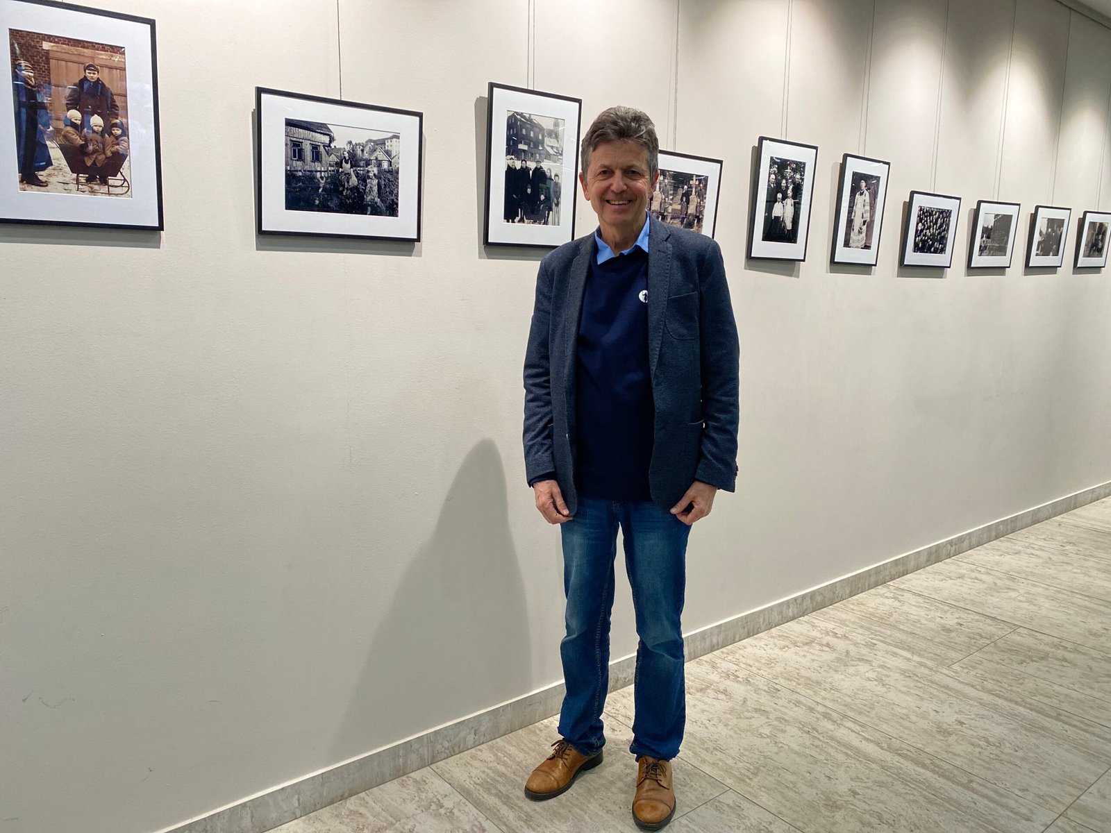 Šios parodos iniciatorius, kraštietis Romualdas Beniušis