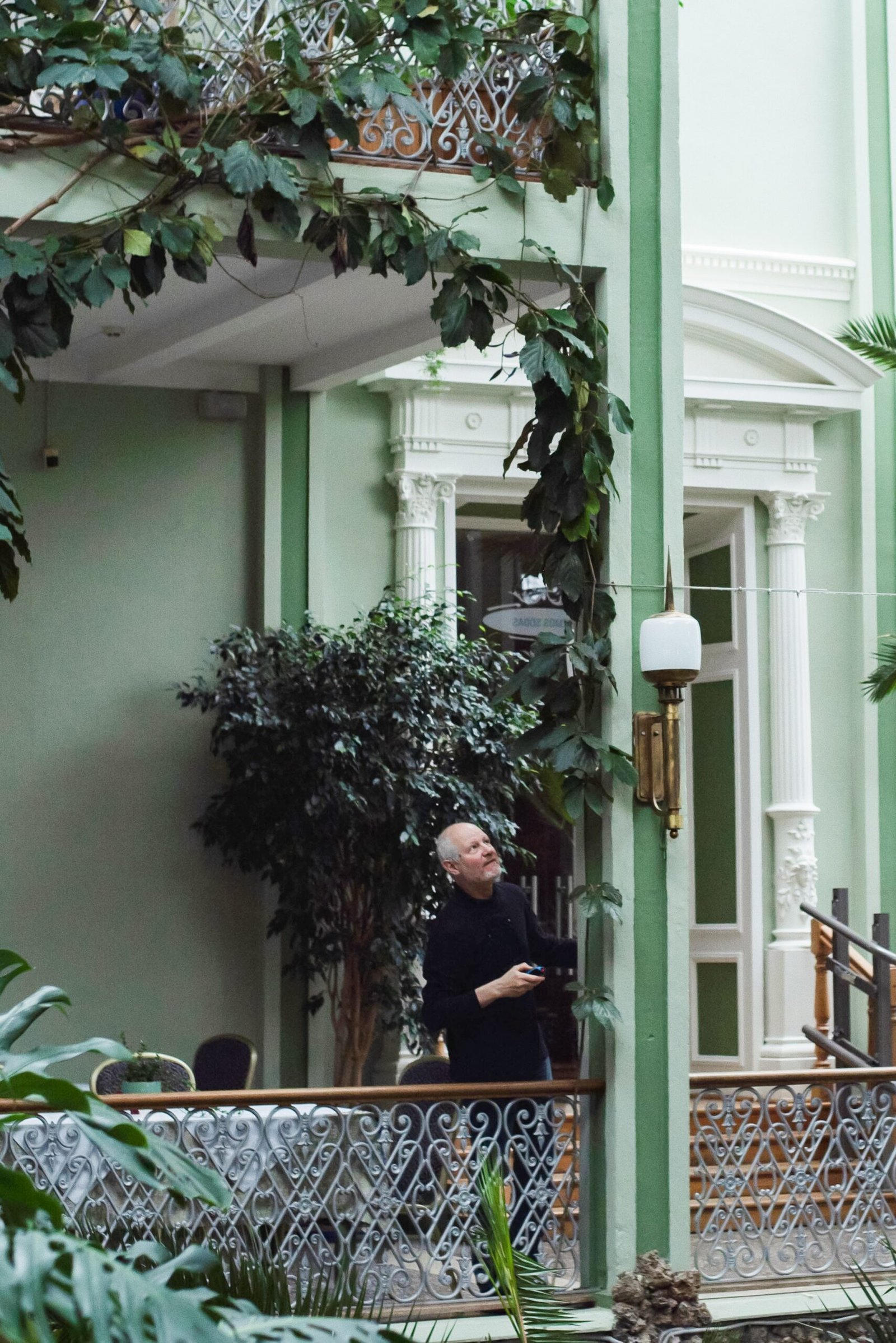 Instaliacijos autorius Alexanderis Reichsteinas