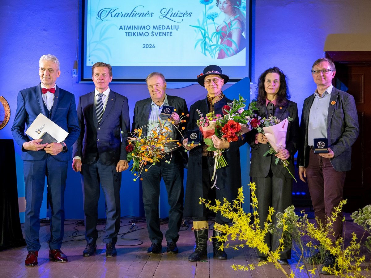 Nuotraukų autoriai: Klaipėdos karalienės Luizės jaunimo centro Fotografijos studijos mokiniai, mokytojas Gediminas Juška.